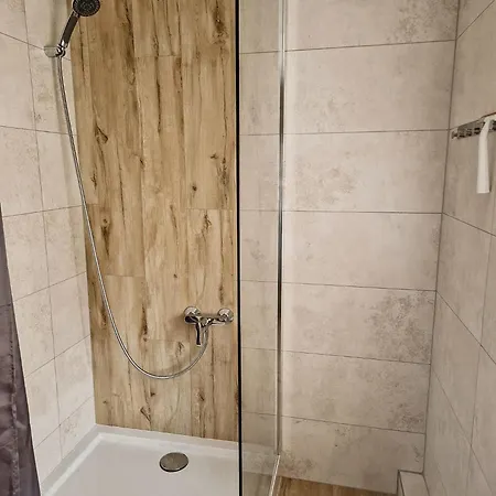 Livermo Graniczna アパート *